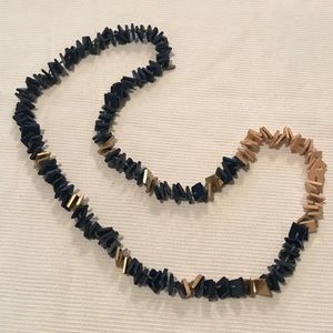 Sahara Wooden Necklace. Lightweight, brown/tan.